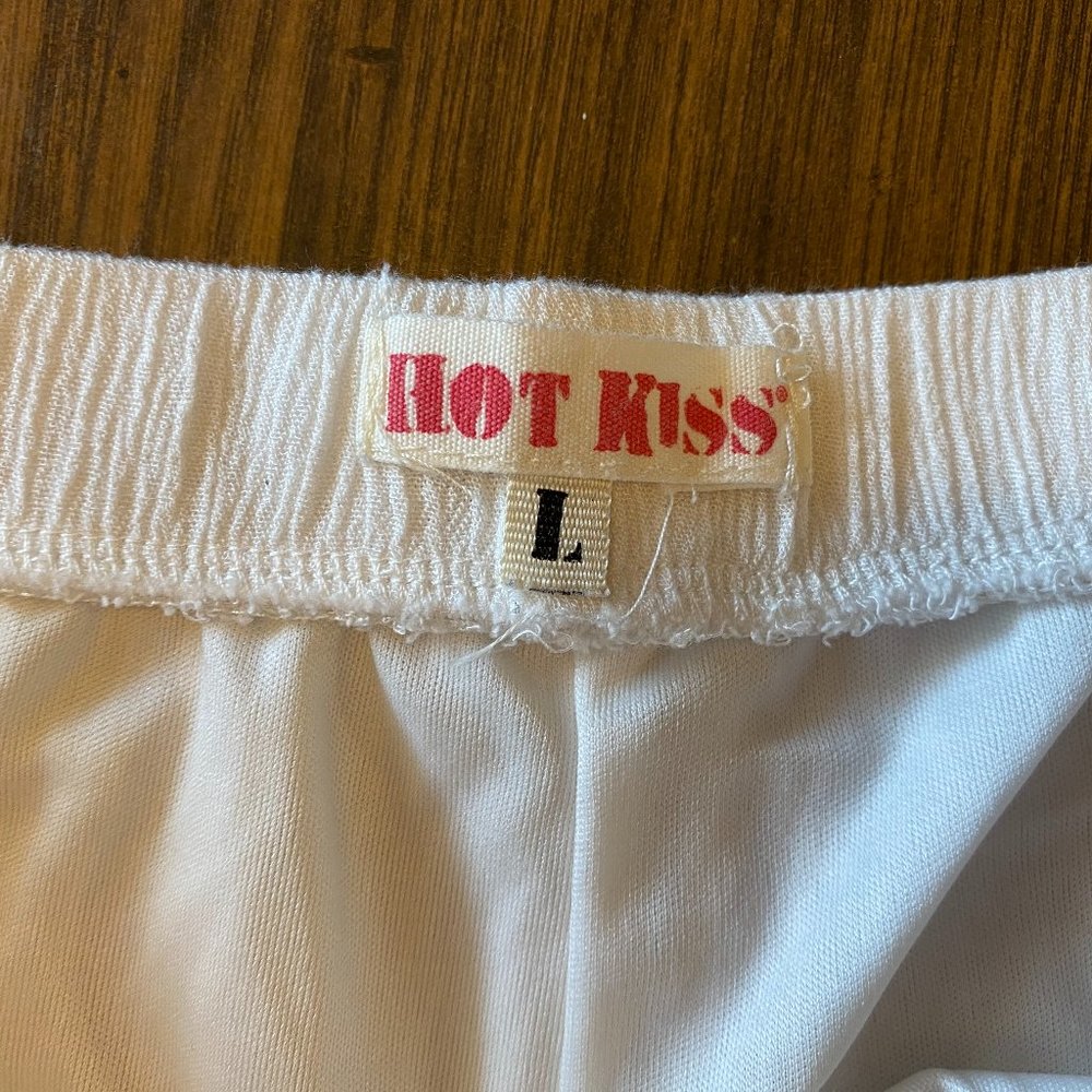 Hot Kiss Ruffle Leg Shorts - Picture 5 of 5